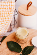 Load image into Gallery viewer, Comfrey Salve